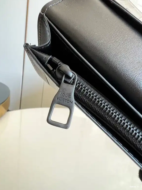 VUITTON BRAZZA LOUIS WALLET 0620